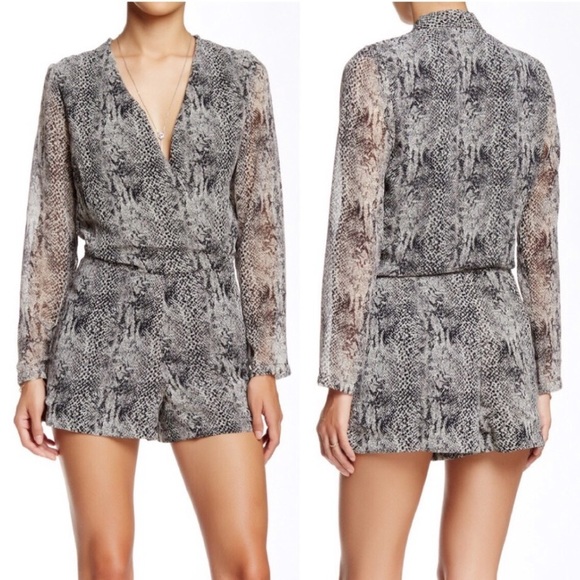 W118 by Walter Baker Pants - 🆕List! Walter Baker Reptile Print Romper! NEW! W118 by Walter Baker Pants - 🆕List! Walter Baker Reptile Print Romper! NEW!